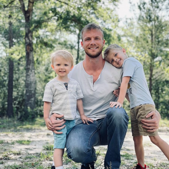 Meet your Posher, Jared - Picture 1 of 1